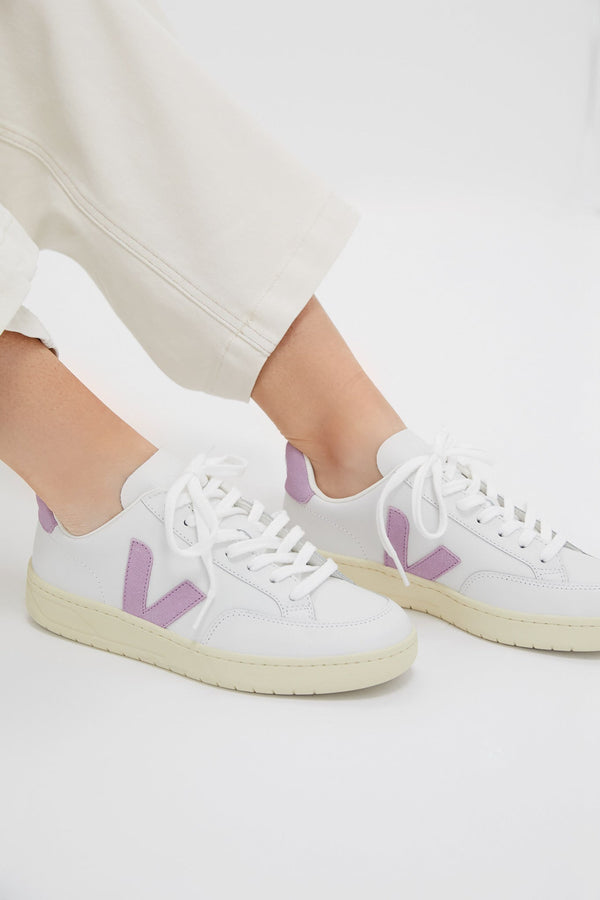 Extra White Orchid V-12 Sneakers